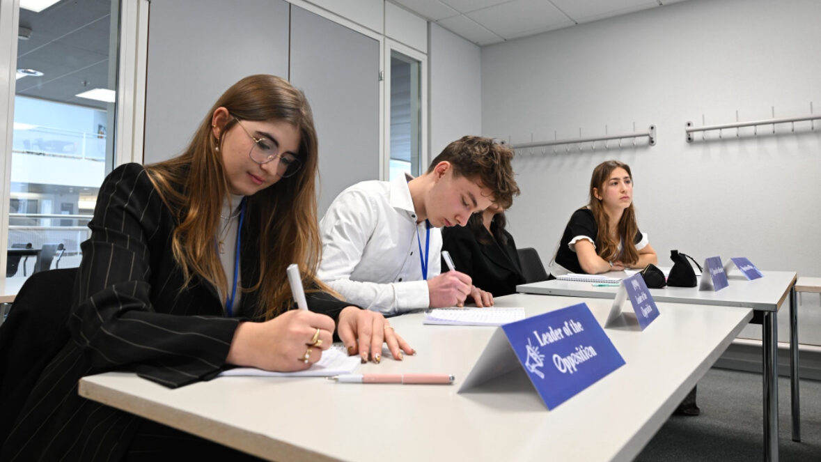 The Oxford Debating Competition brings together a highly driven group of Swiss students